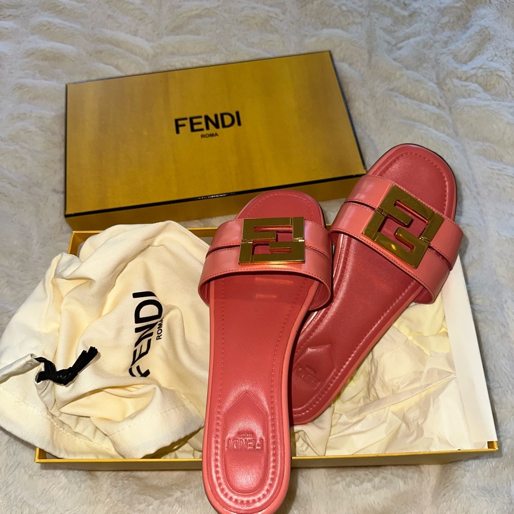 Fendi Coral Pink Logo Slides